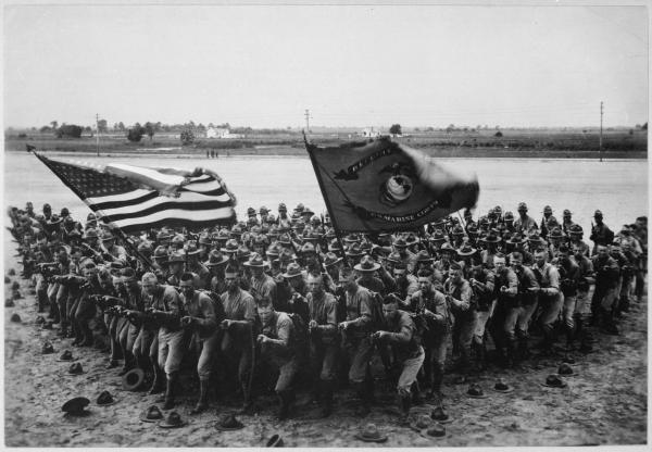 Photo posee des marines 1918 war department